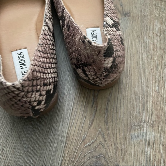 Steve Madden Danny Faux Leather Sand Python Ballerina Flats Size 9 - Picture 7 of 16